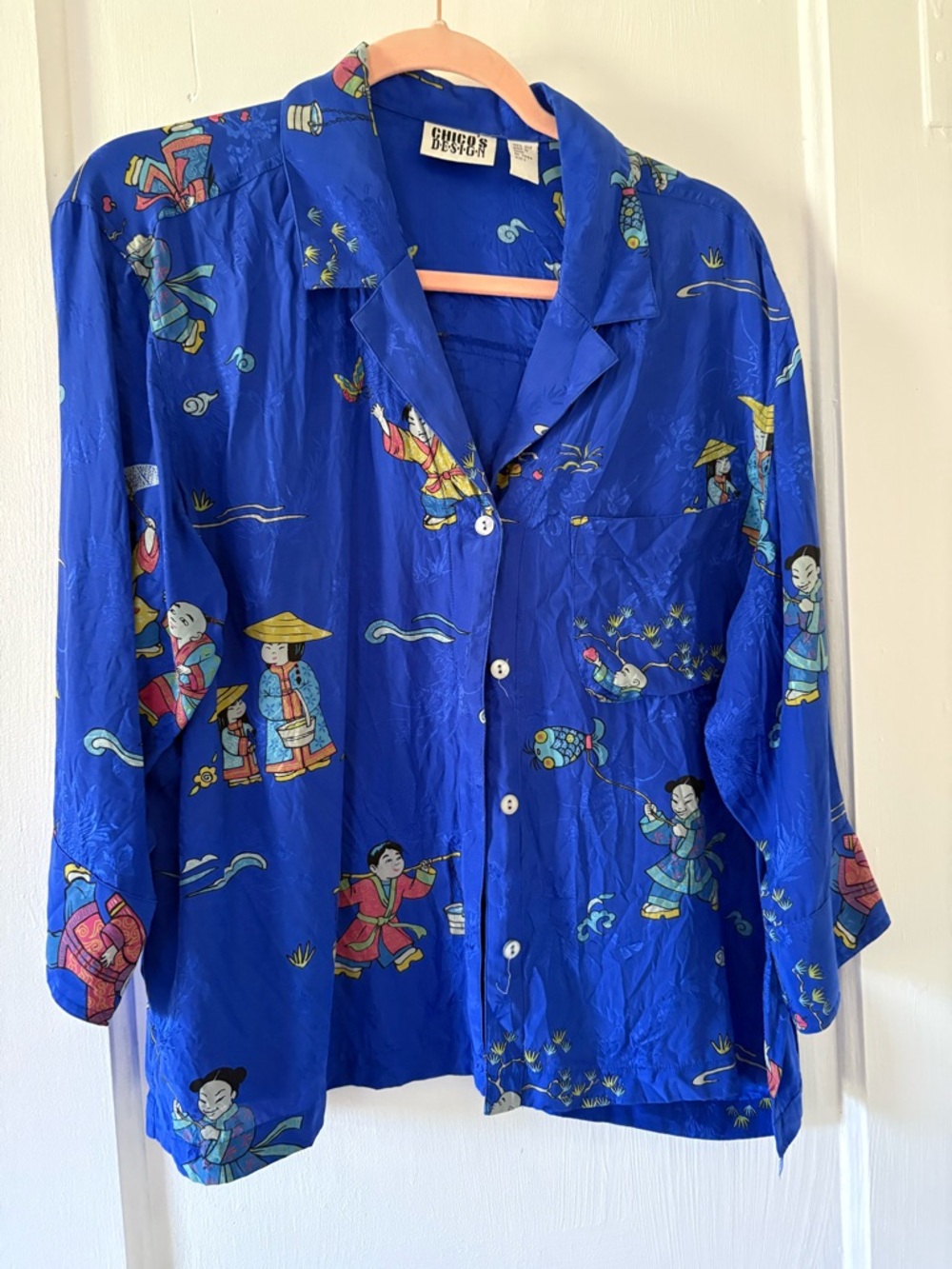 Chico's Button-Down Shirt w/Asian Motif